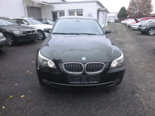 BMW 525 Baureihe 5 Lim. 525i xDrive