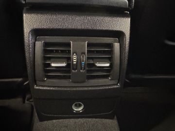 BMW Limousine 5-trg. 120 d *Navi*Sitzh*Xenon*