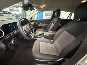Mercedes CLA 180 Shooting Brake - 10