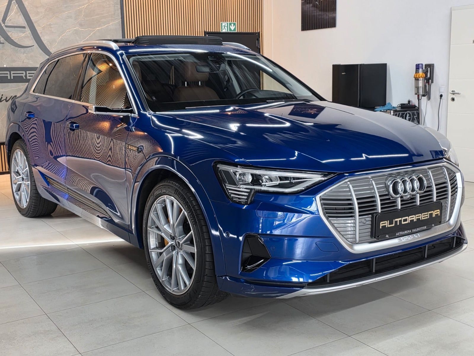 Audi E-tron 55 Quattro Advanced EXKLUSIV PANO B&O HuD foto 3