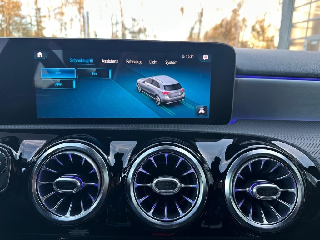 Fahrzeugabbildung Mercedes-Benz A 200 Progressive Night Totwi. Navi LED SHZ KAM