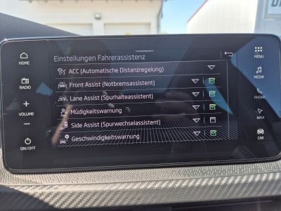 Fahrzeugabbildung SKODA Kamiq 1.5 TSI DSG Monte Carlo PANO*MATRIX*5J.GAR