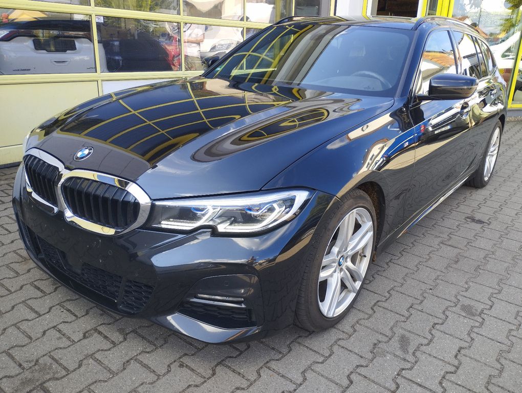 Image of BMW 320
