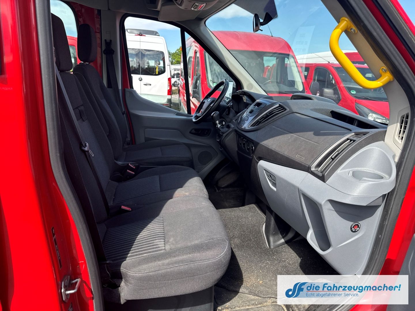 Fahrzeugabbildung Ford Transit Kombi 350 L3 Trend StandHZG *2520 *EXPOR