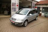 Volkswagen Sharan United-7-Sitzer-NAVI-SHZ-Scheckheft-gepfl - silberne Volkswagen Sharan