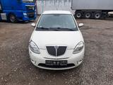 Lancia Ypsilon 1.4 16v Oro - Lancia Ypsilon mit Benzin-Antrieb: Limousine