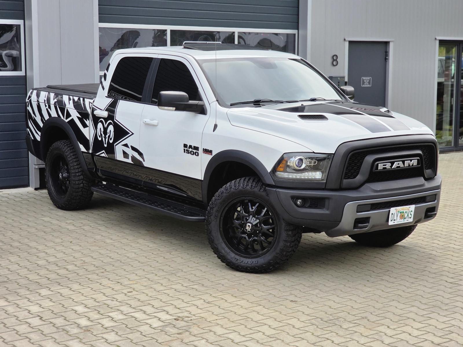 Dodge RAM 1500 5.7 4x4 Rebel LPG AHK RAMBOX PDC