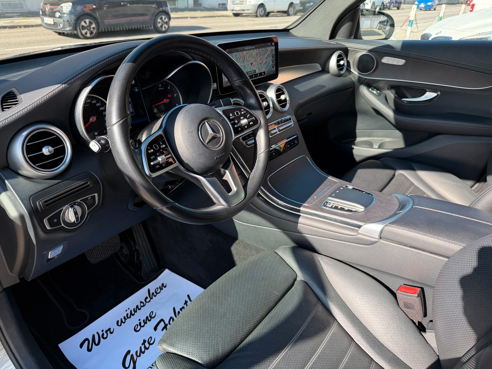 Fahrzeugabbildung Mercedes-Benz GLC 400 COUPE  4-MATIC AMG LINE LEDER SD STANDH.