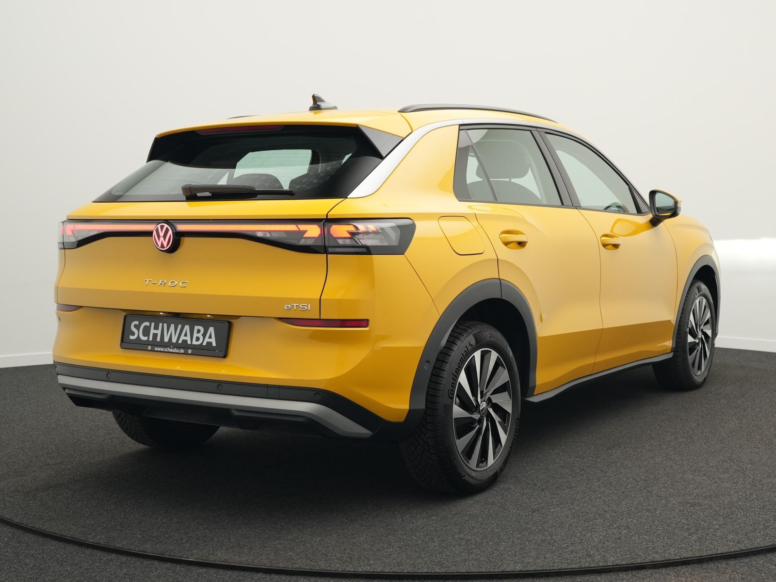 Volkswagen T-Roc Life 1.5 eTSI DSG PANO*AHK*ACC*R-KAM imagem 3