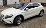 Mercedes-Benz Mercedes Benz - Mercedes-Benz 220 von privat
