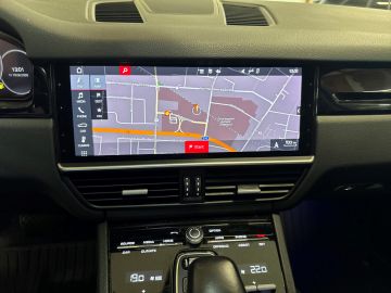 Porsche Cayenne - 10