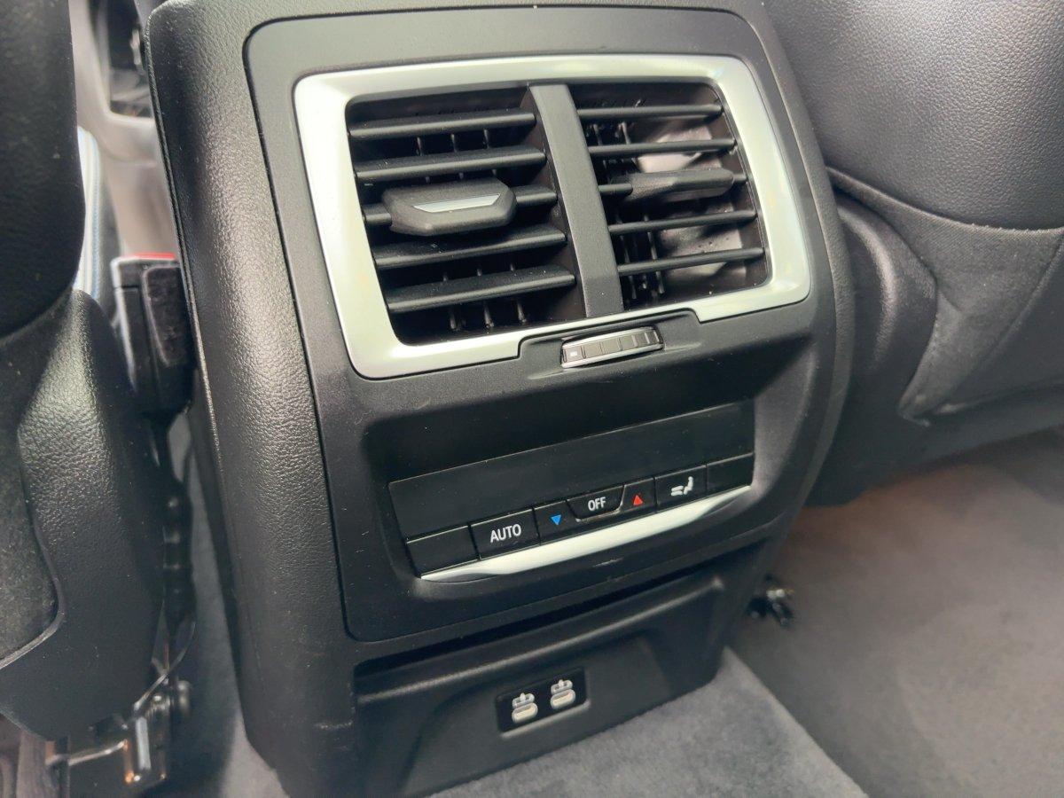BMW iX3 Impressive AHK,AUTOM.,LED,Navi,SHZ,HUD,PDC