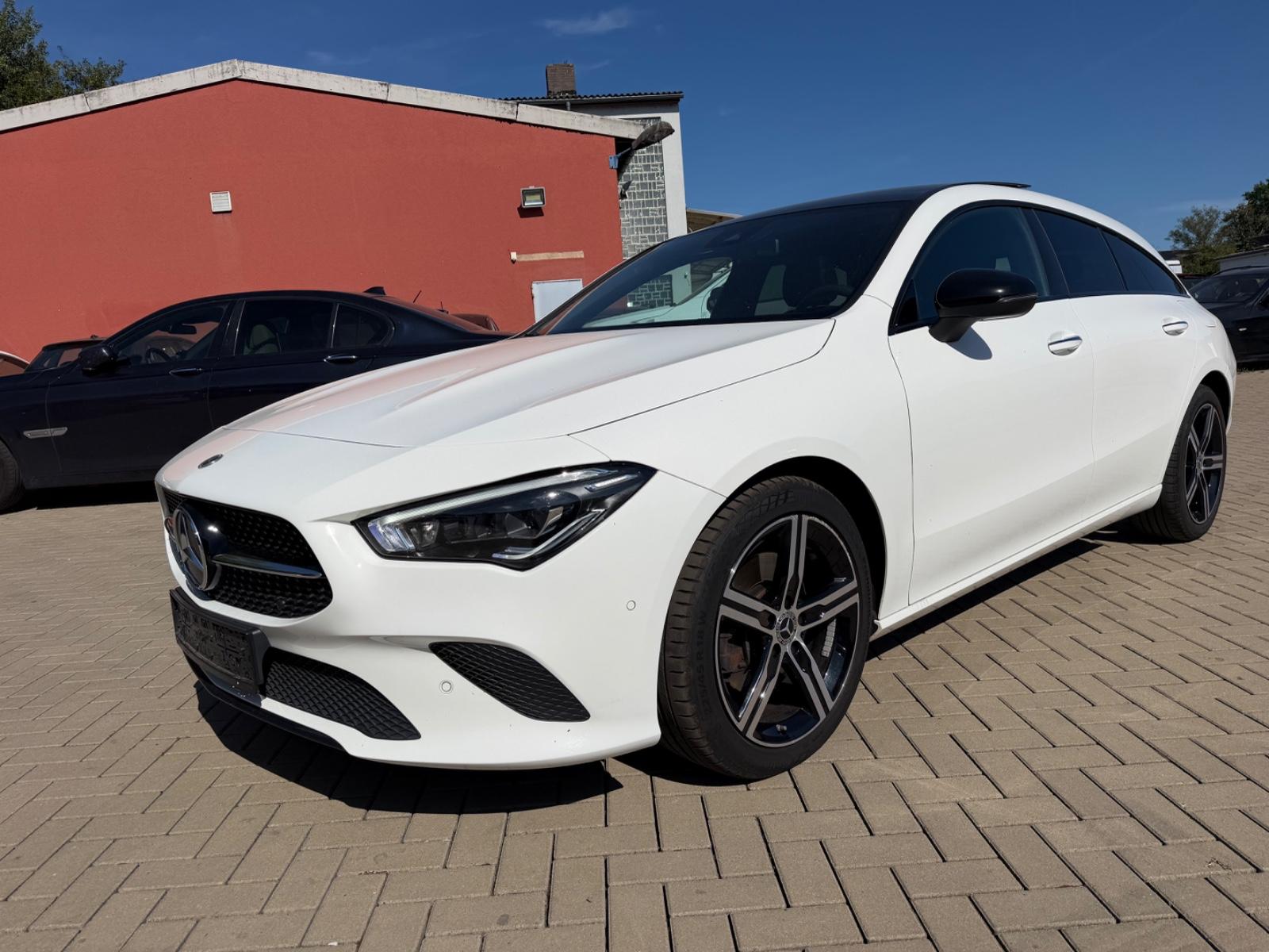 Mercedes-Benz CLA Shooting Brake CLA 220 d Navi Leder Panorama