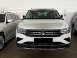 Volkswagen Tiguan Elegance 4Motion+PDC+Navi+LED+DAB+LM