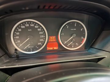 BMW 525 - 12