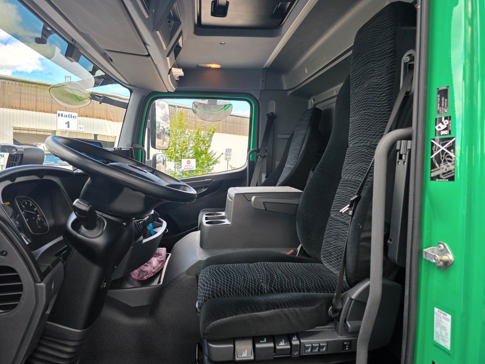 Fahrzeugabbildung Mercedes-Benz Atego 1524 L LBW 2.000kg Tür Kamera Spoiler
