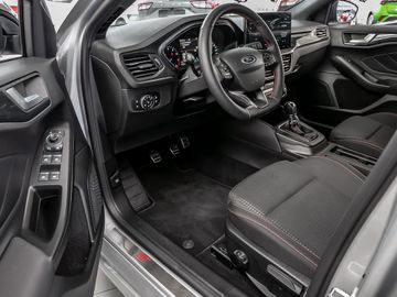 Ford Focus Turnier 1.0 ST-Line LED Navi DAB Parkassi.