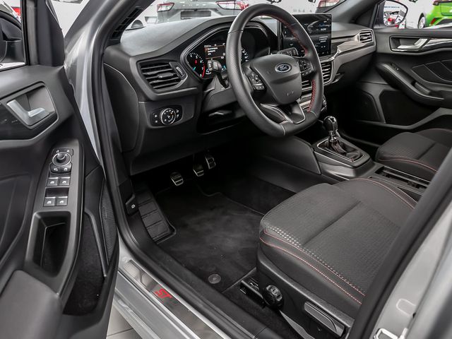 Ford Focus Turnier 1.0 ST-Line LED Navi DAB Parkassi.