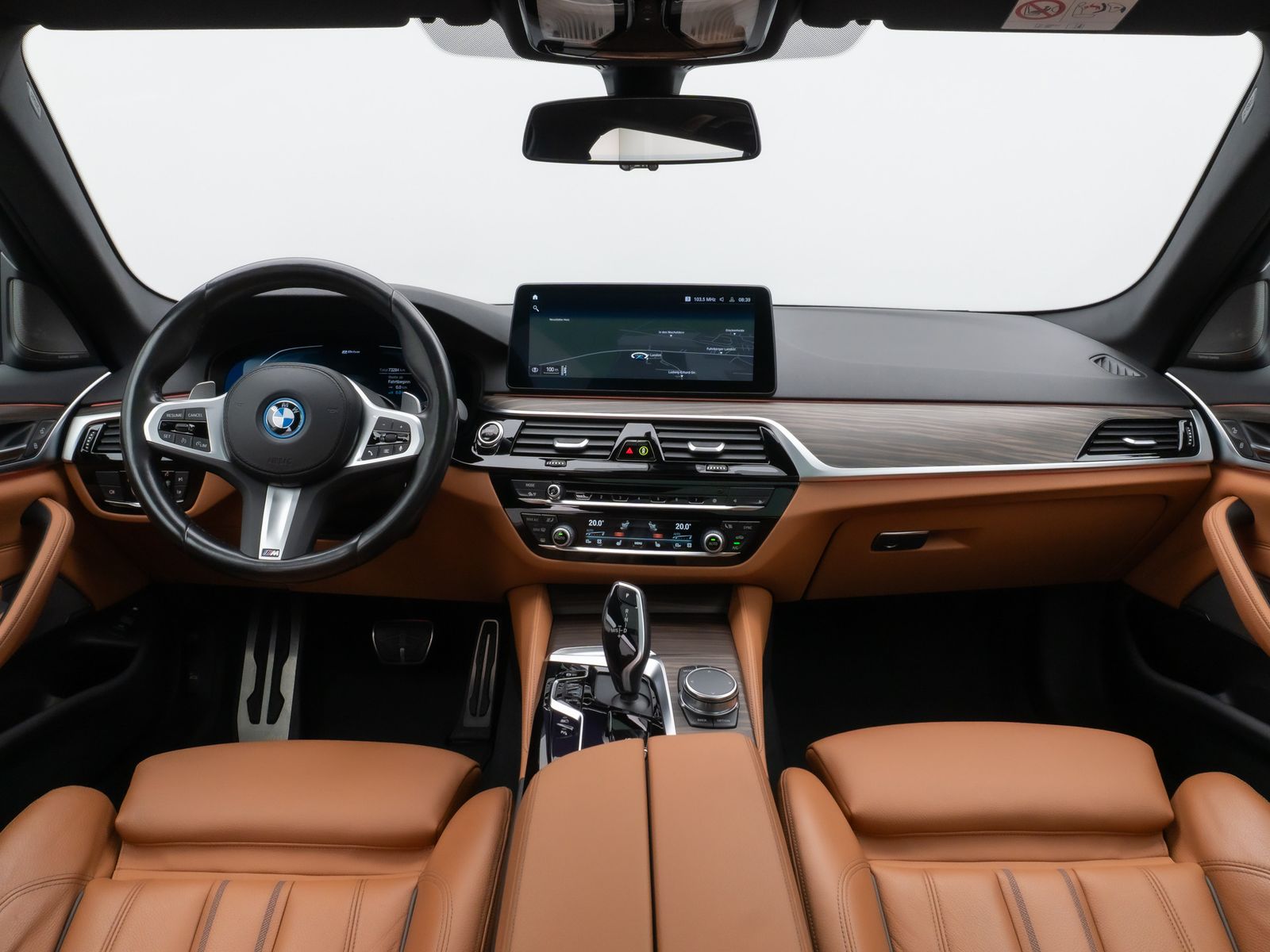 Fahrzeugabbildung BMW 530e M Sport Panorama Laser Kamera HUD DAB H/K