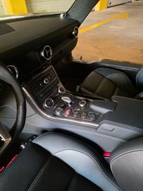 صورة 5 لـ 2011 Mercedes-BENZ SLS AMG