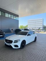 Mercedes-Benz E 200 Autom. - 9G - TRONIC AMG LINE - Mercedes-Benz E 200 Gebrauchtwagen in Kassel