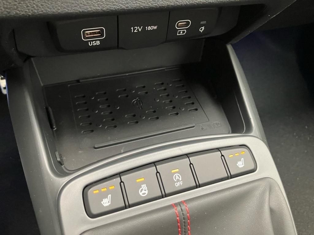 Fahrzeugabbildung Hyundai i10 FL (MY25) 1.0 T-GDI (90 PS) KlimaA Navi PDC