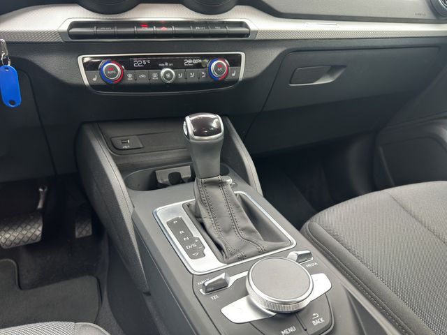 Q2 35 1.5 TFSI advanced S-tronic KAMERA ACC LED