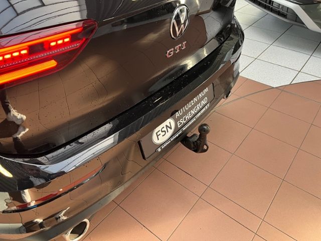 Fahrzeugabbildung Volkswagen Golf 2.0 TSI DSG GTI LEDER AHK NAVI IQ.LIGHT KAM