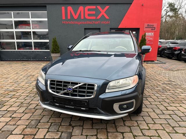 Volvo XC70 Summum AWD 3.2 239 PS LPG Gas Leder