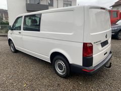 Fahrzeugabbildung Volkswagen T6 2,0 TDI DSG Kasten Kombi AHK Navi 6 Sitzer