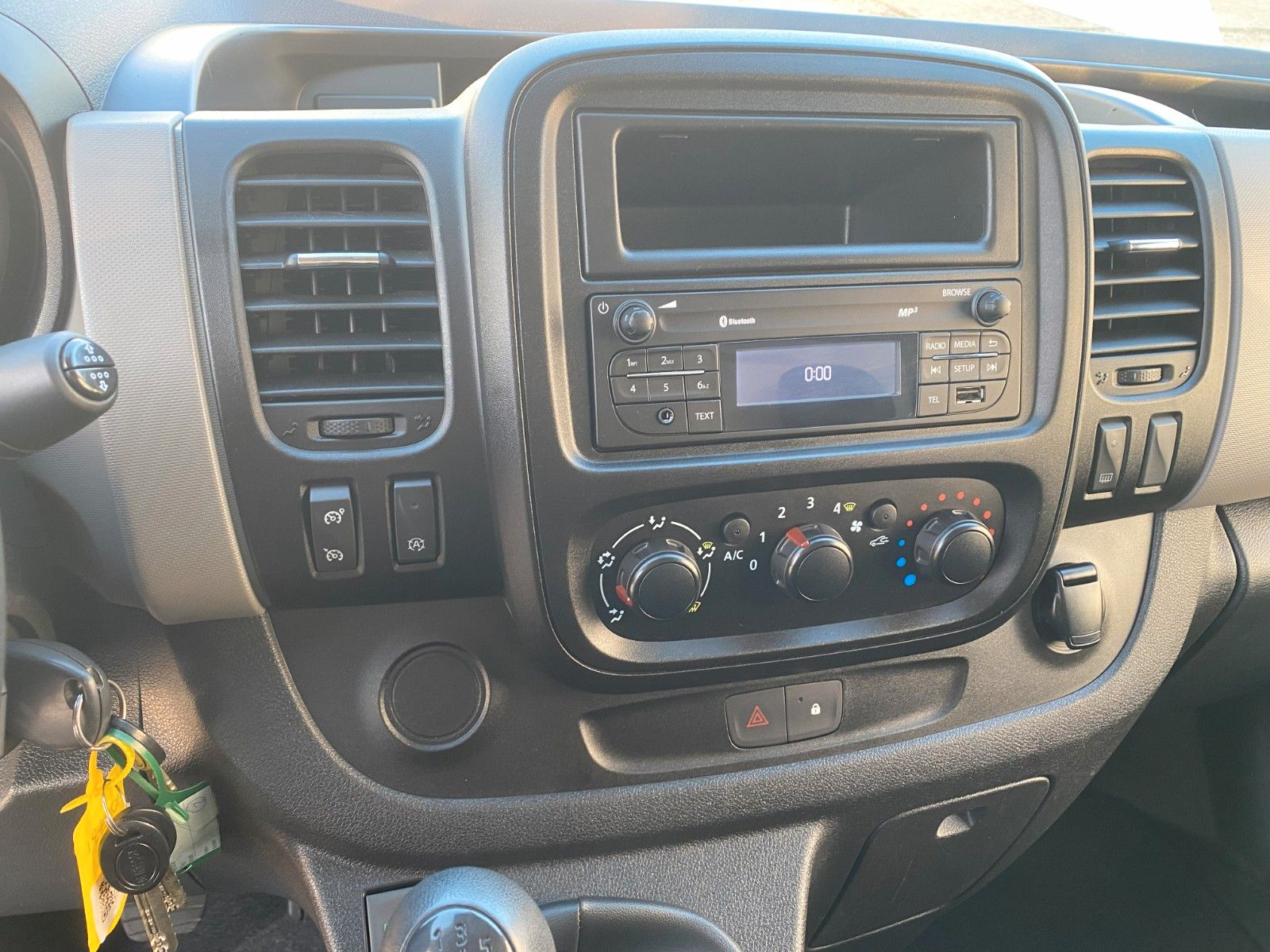 Fahrzeugabbildung Renault Trafic Kasten L1H1 2,9t Komfort,Klima,AHK,Kamera