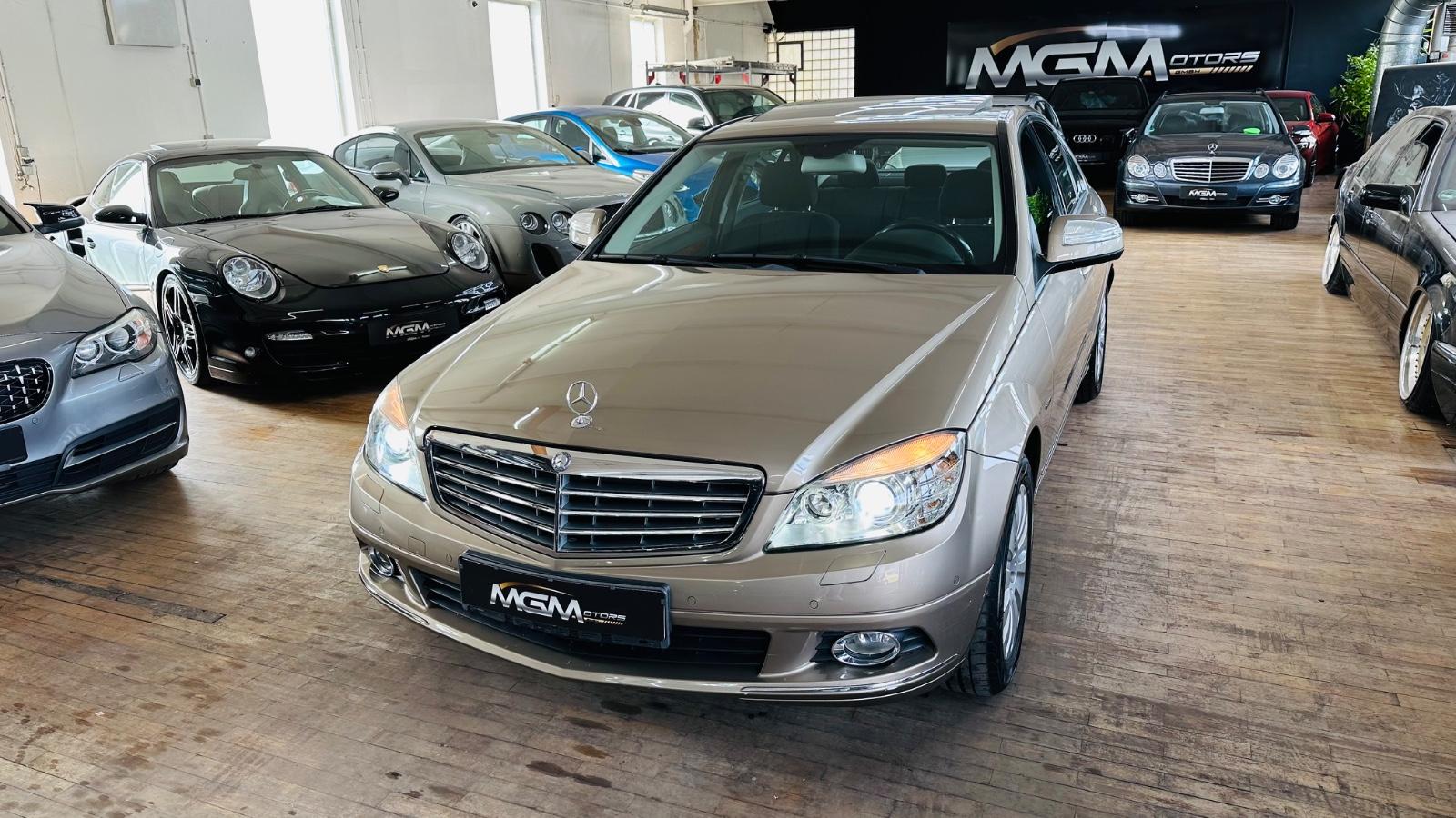 Mercedes-Benz C 220 CDI*Xenon*1Hand*Tempo*Sitzheiz*Schiebed