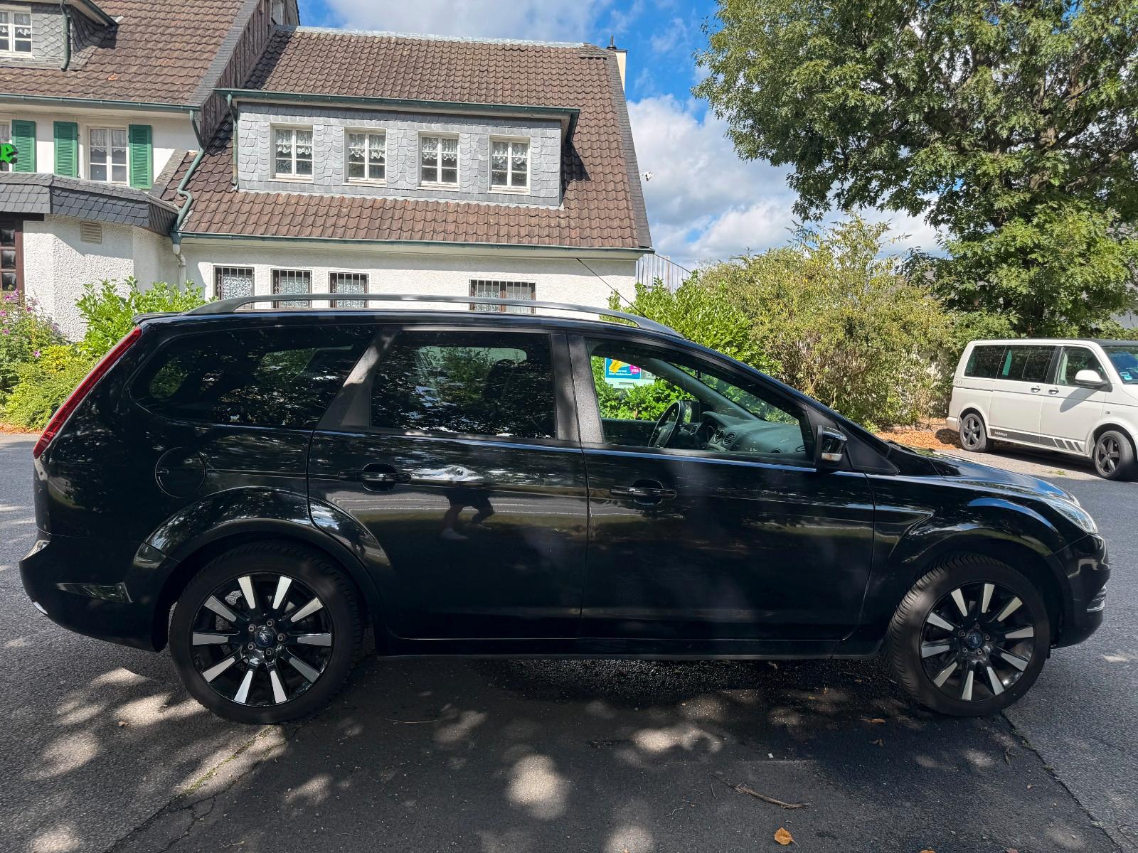 Ford Focus 2009 — photo 6
