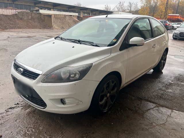 Ford Focus Benziner