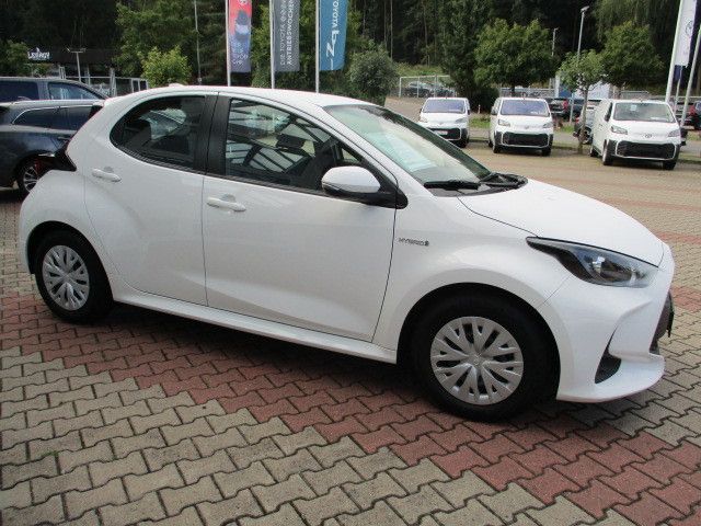 Fahrzeugabbildung Toyota Yaris Hybrid Business Edition