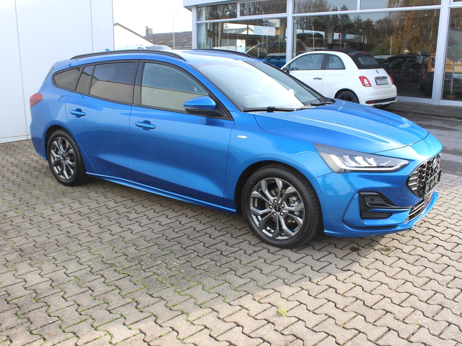 Fahrzeugabbildung Ford Focus ST-Line X 1,0 EcoBoost Mild-Hybrid