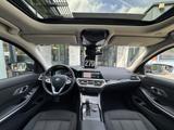 BMW 330e Glasdach 360° LED HiFi SHZ 2.J Garantie DAB - BMW 3er Reihe: E36