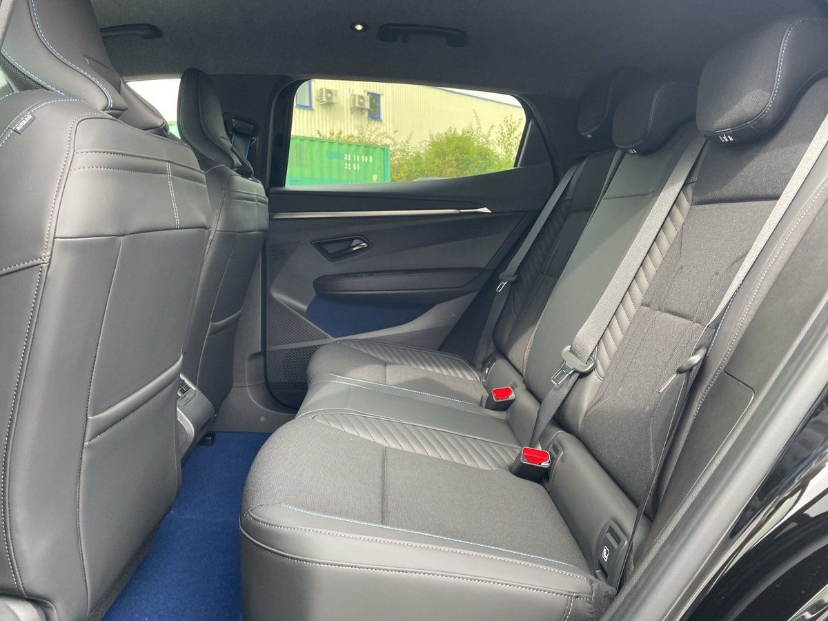 Renault Megane E-TECH - Bild 11