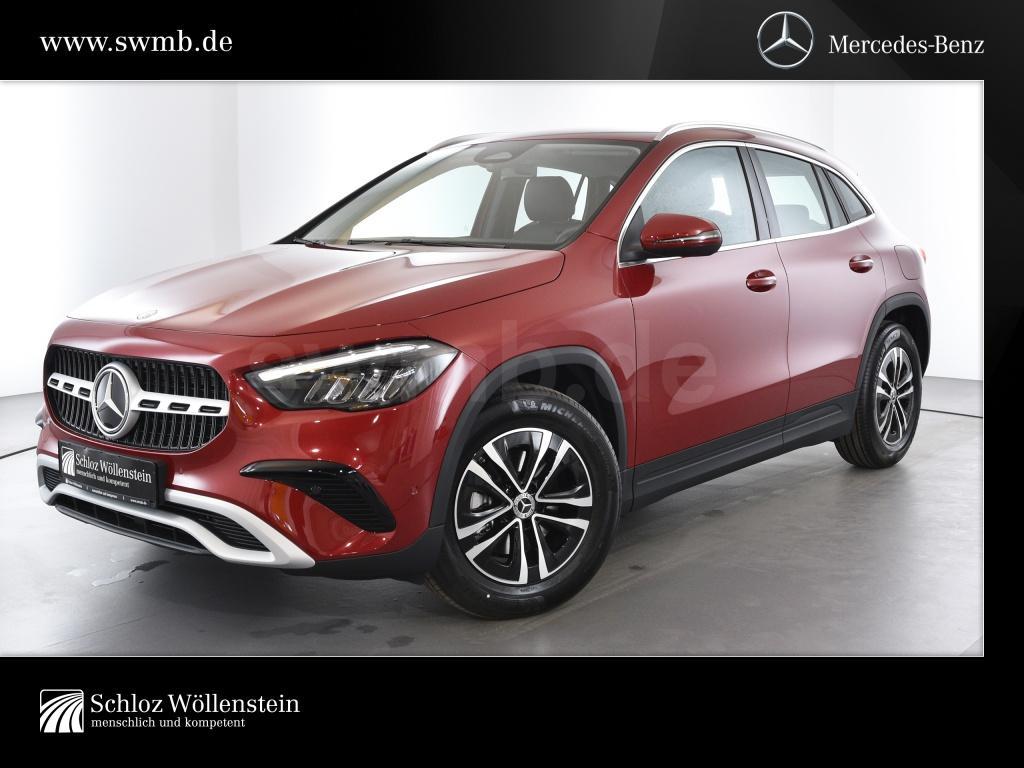 Mercedes-Benz GLA 180 3,99%/LED/Advanced-P/Spiegel-P/RfCam   /