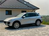 Porsche Cayenne 3.0 Diesel (Facelift) - silberne Porsche Cayenne