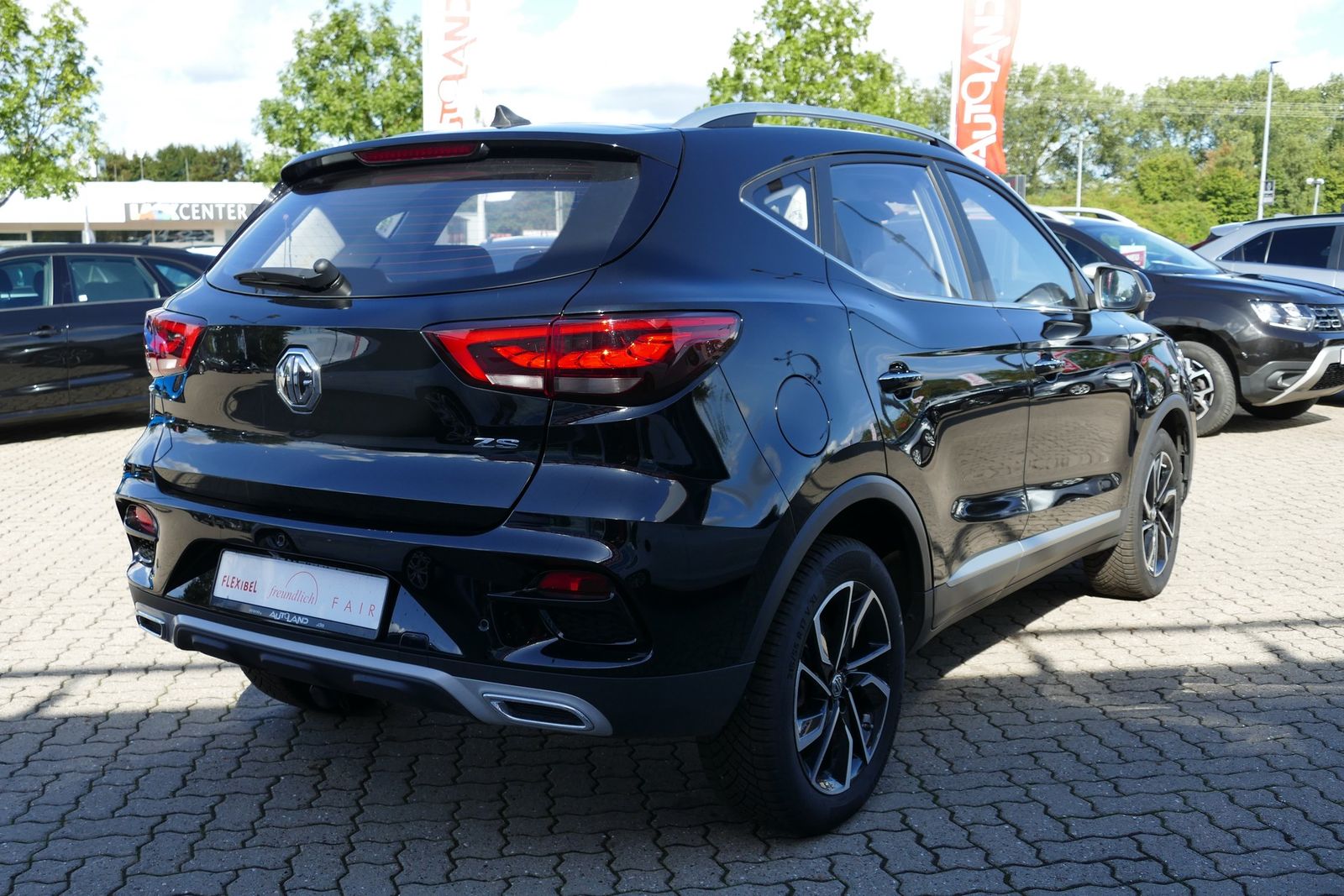 MG ZS