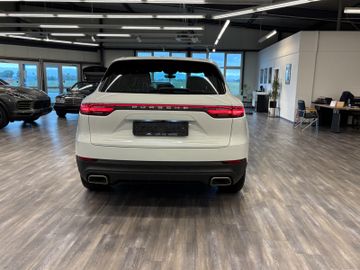 Porsche Cayenne - 6