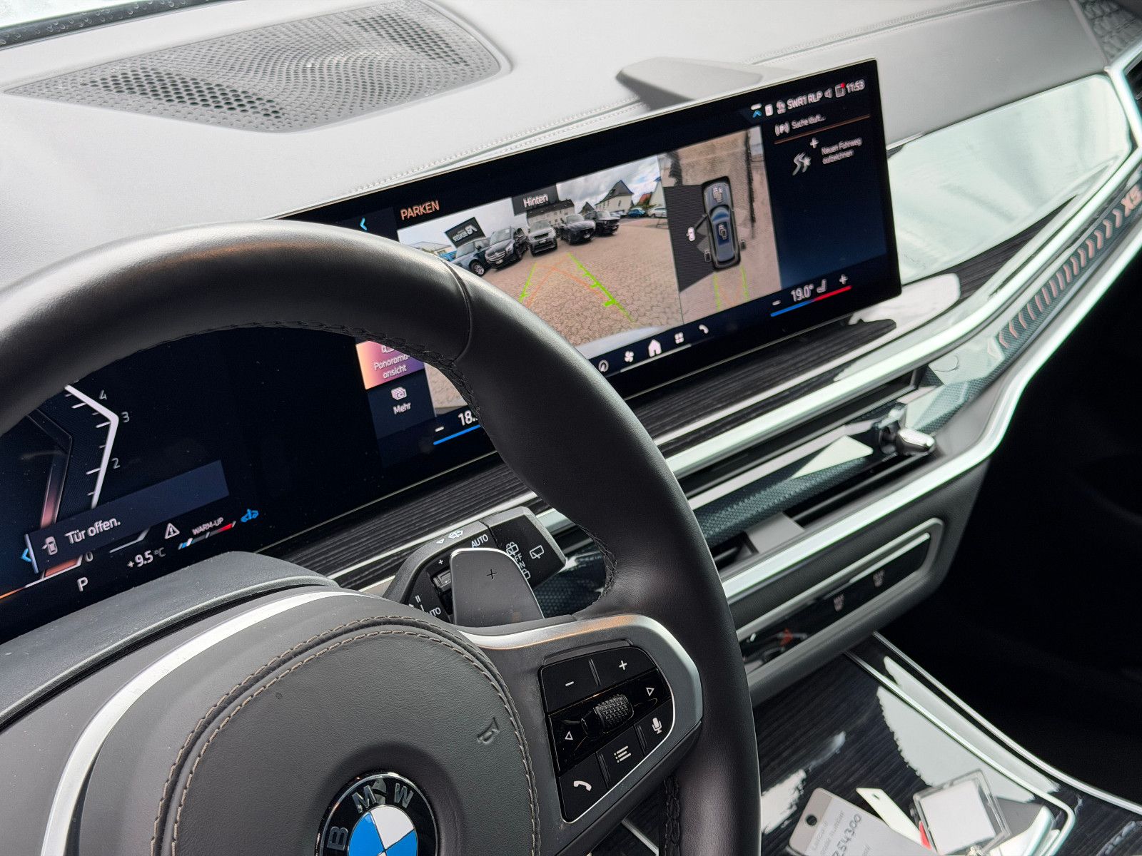 Fahrzeugabbildung BMW X5 30 d xDrive M Sport/HEAD-UP/360°/SOUND/AMBIEN