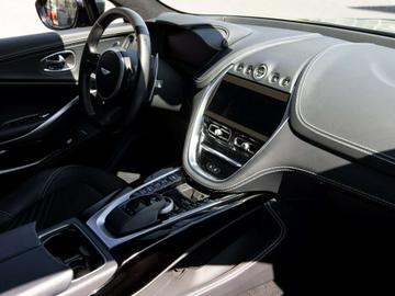 صورة مصغرة 18 لـ 2023 Aston Martin DBX