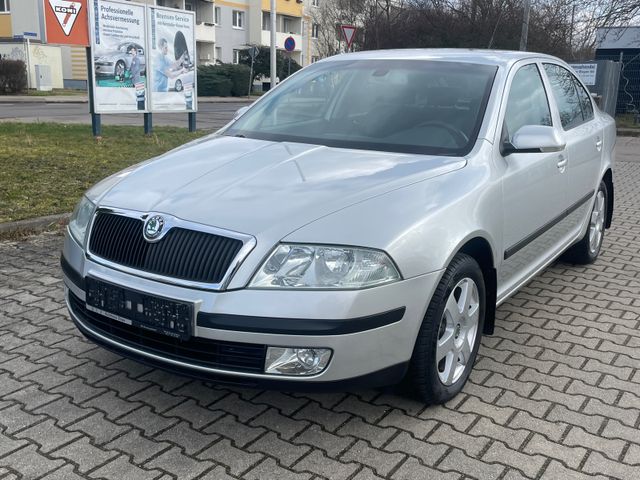 Skoda Octavia 1.6 FSI Elegance*Klimaaut.*HU&AU neu