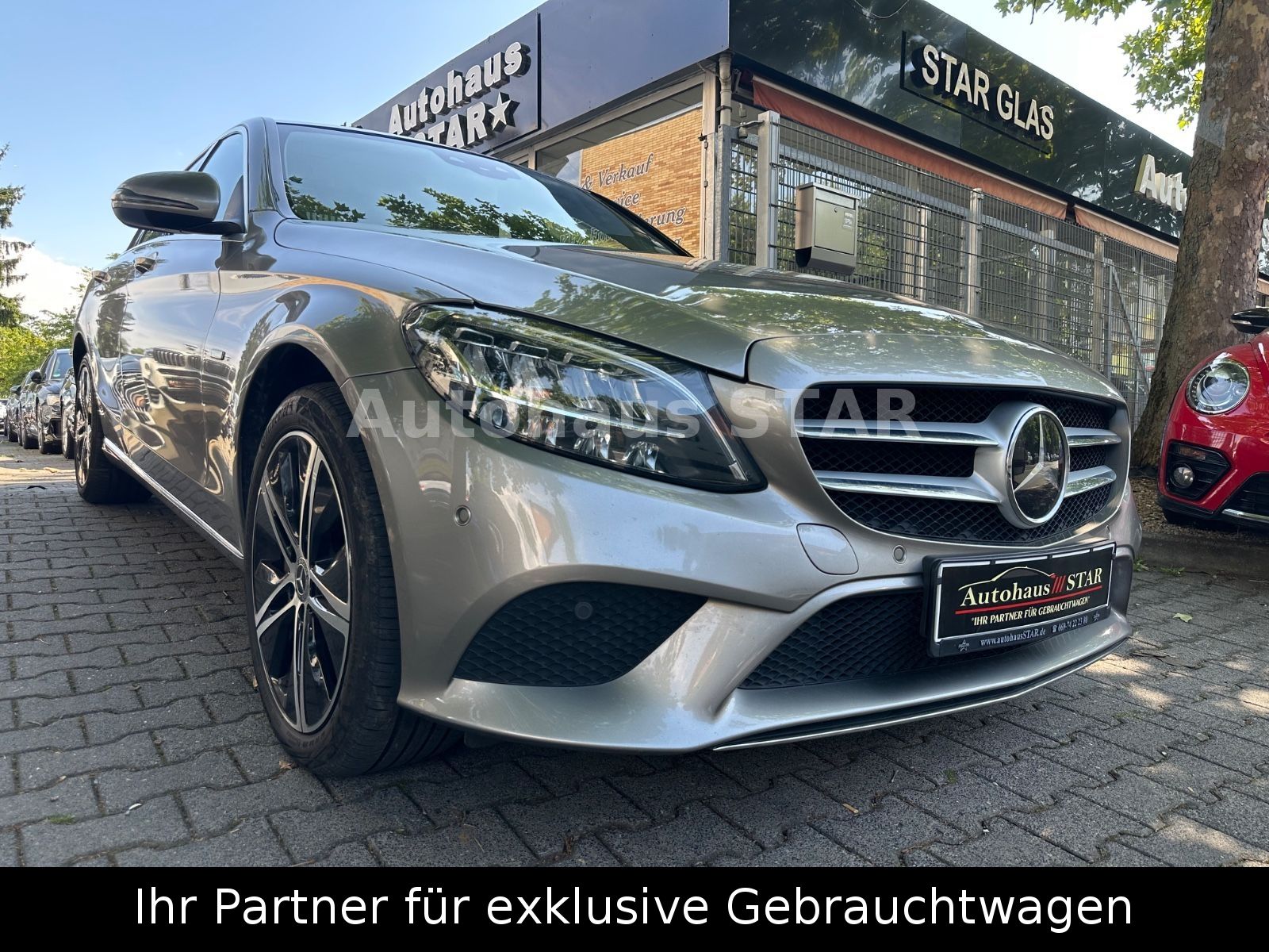 MERCEDES-BENZ C300de  HYBRID / PANORAMA - LEDER - AUTOMATIK