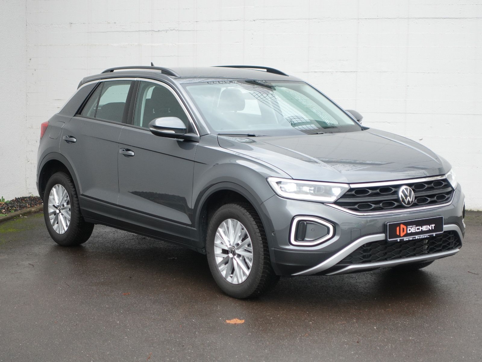 Fahrzeugabbildung Volkswagen T-Roc Life 1.5TSI DSG,Navi,AHK,Allwetter,Sitzhzg