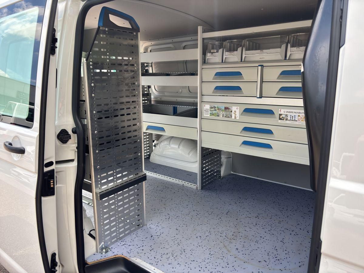 T6 Transporter Kasten 2.0 TDI DSG ACC RFK NAV LE