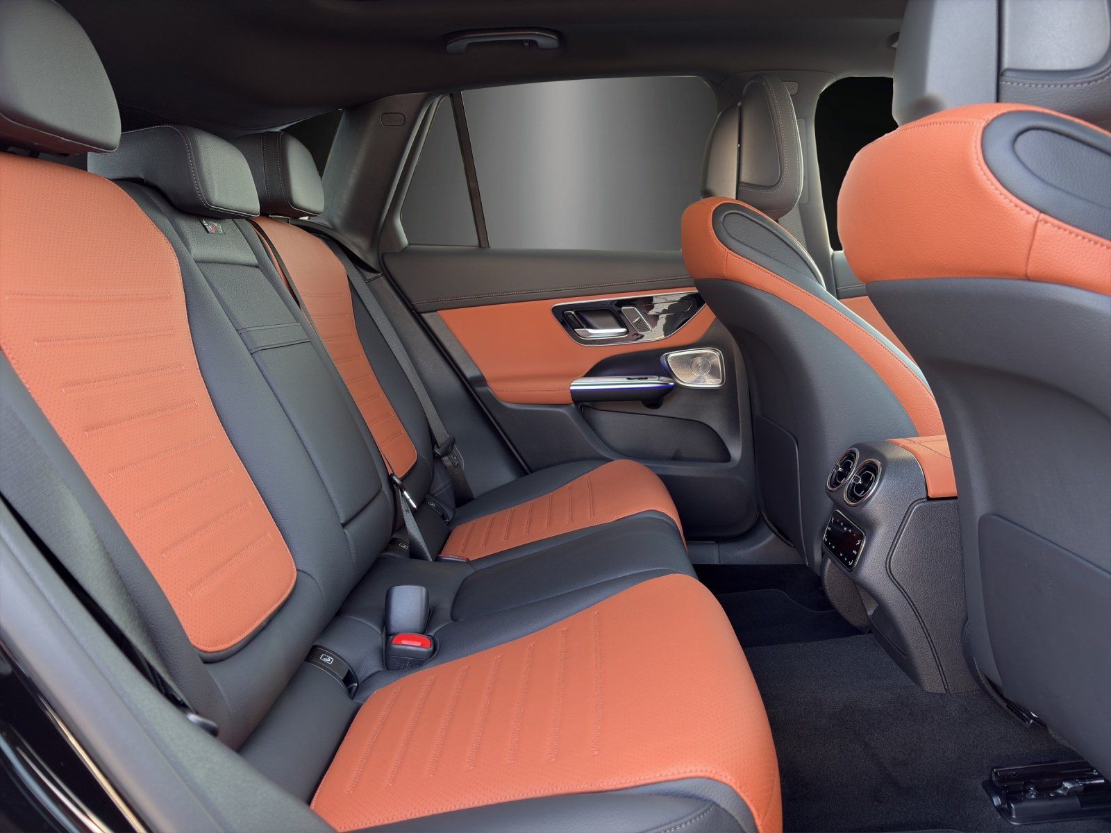 Fahrzeugabbildung Mercedes-Benz GLC 450 d 4MATIC AMG DigLight 360° AHK HeadUp