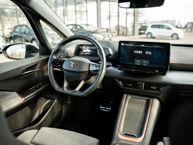 CUPRA Born Basis 150 , Schnellladen CCS, Sitze v. Sitz